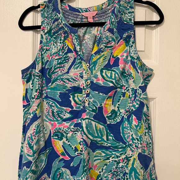 Lilly Pulitzer Tops - Lilly Pulitzer - Essie Smocked TOP M